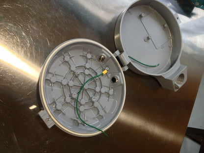 Lid Adaptor for Housing Crouse-Hinds Champ Series